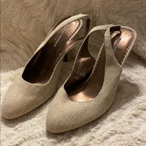 Linen heels
